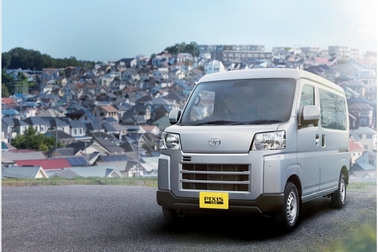 デラックス（2WD CVT）